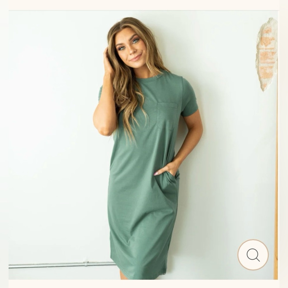 NWOT Indie & Co. Tee Shirt Midi Dress in Jade size Medium